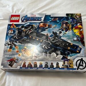LEGO Marvel 76153 Avengers Helicarrier NIB Retired product